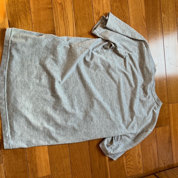 Nike Shirt - Picture 2 of 2